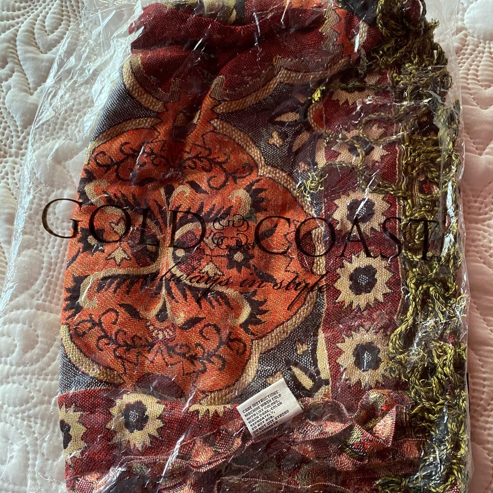 New Women’s Scarf